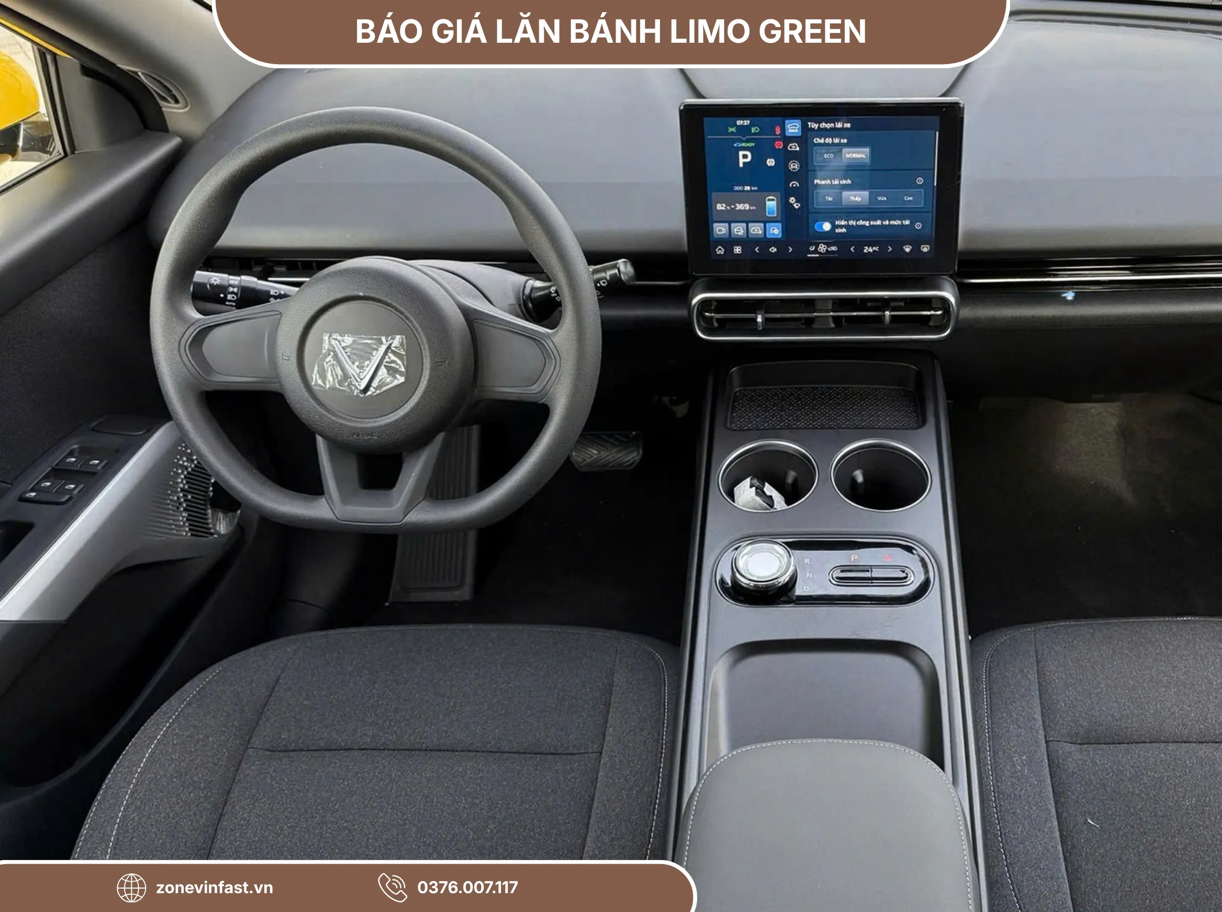 Cận cảnh không gian nội thất, khoang lái hiện đại và màn hình cảm ứng 10,1 inch của VinFast Limo Green. Xem báo giá xe Limo Green chi tiết cho khách hàng kinh doanh.